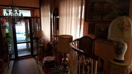Hotel Royal Алессандрия Экстерьер фото