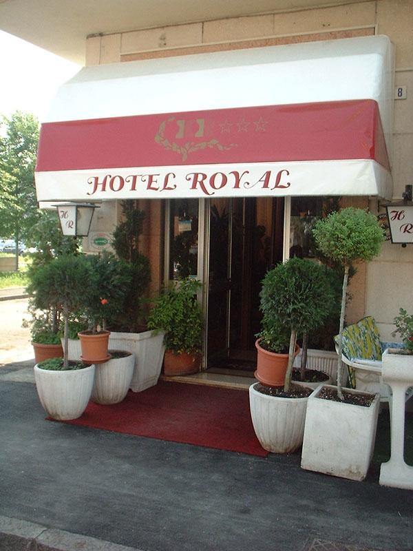 Hotel Royal Алессандрия Экстерьер фото