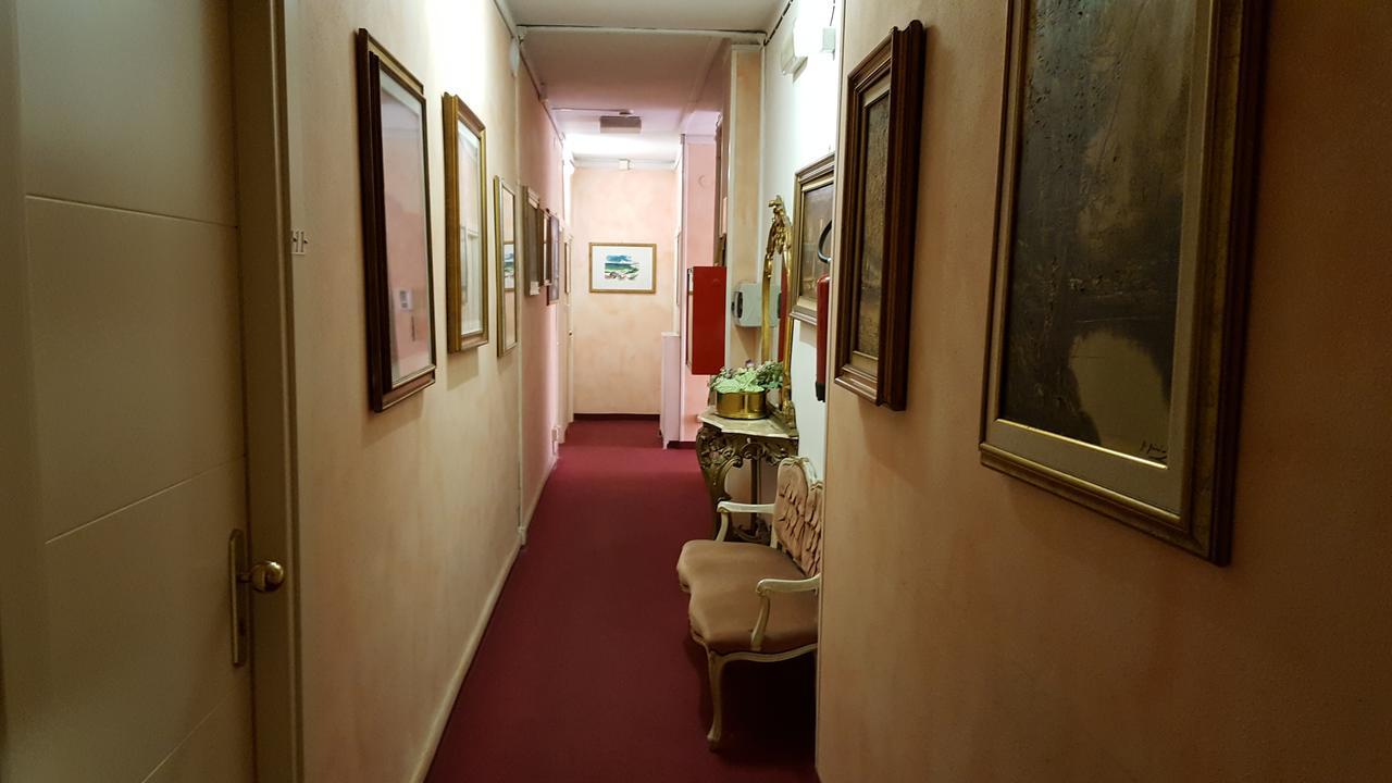 Hotel Royal Алессандрия Экстерьер фото